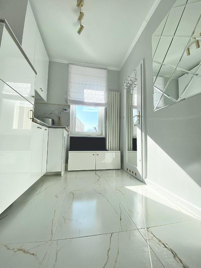 Glamour Apartment Przy Plazy, Z Parkingiem Prywatnym Сопот Экстерьер фото