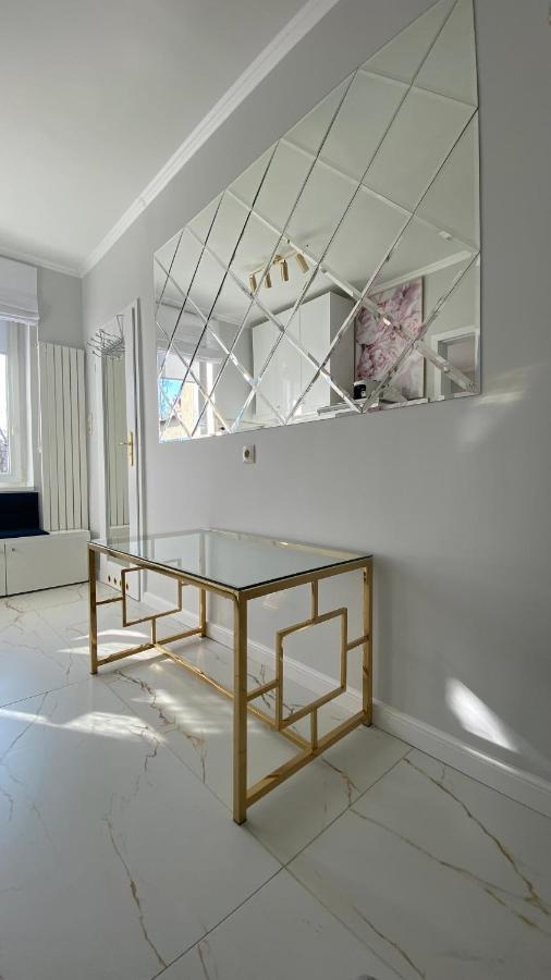 Glamour Apartment Przy Plazy, Z Parkingiem Prywatnym Сопот Экстерьер фото